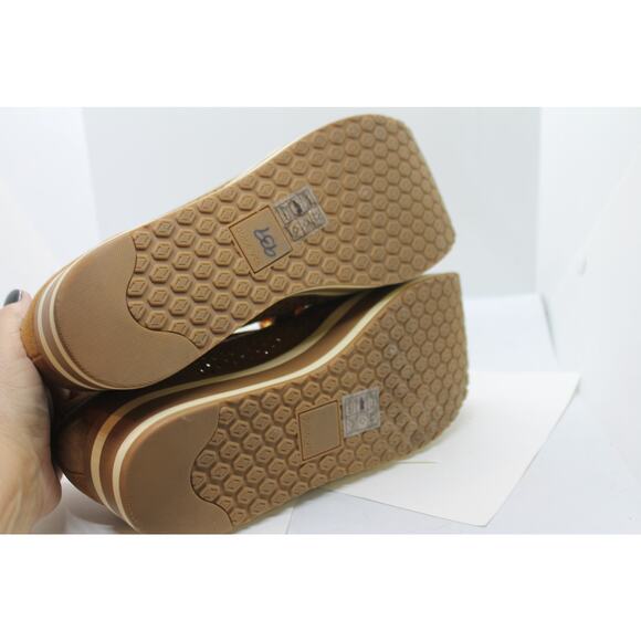 Dolce Vita Womens 'Jhenee' Brown Perf Platform Suede Loafers sz 10 - Picture 6 of 6